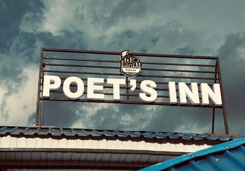 POETS INN