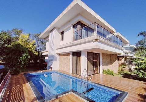 Camelia 4bhk Villa by Ovi Resort