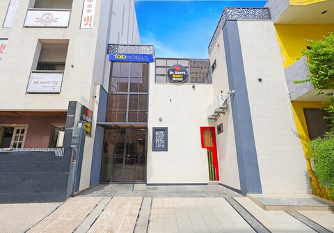 FabHotel Filter Babu