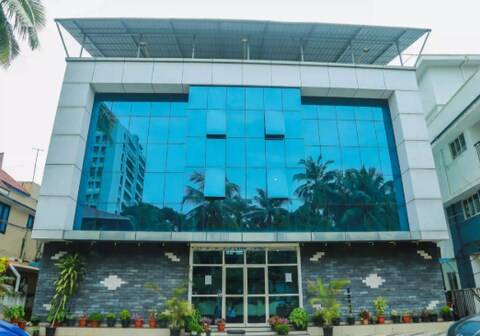 Nila Stays - Nearby Technopark and Infosys