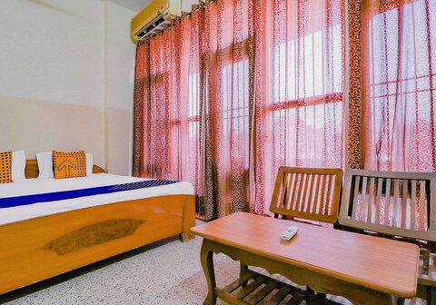 Hotel O Sameer Residency