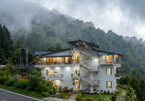 Dahabi Divine Himalayan Resort