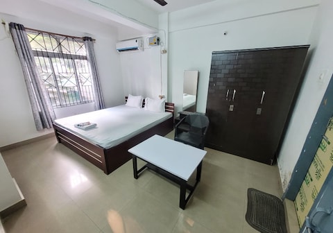 Solace Stay Beltola