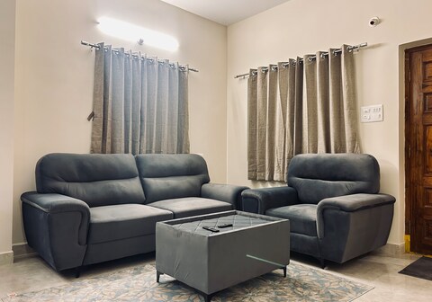 Orion Elegant Service Apartment