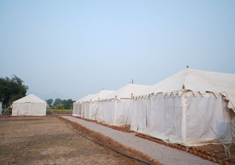 Van Bagh Camp Village