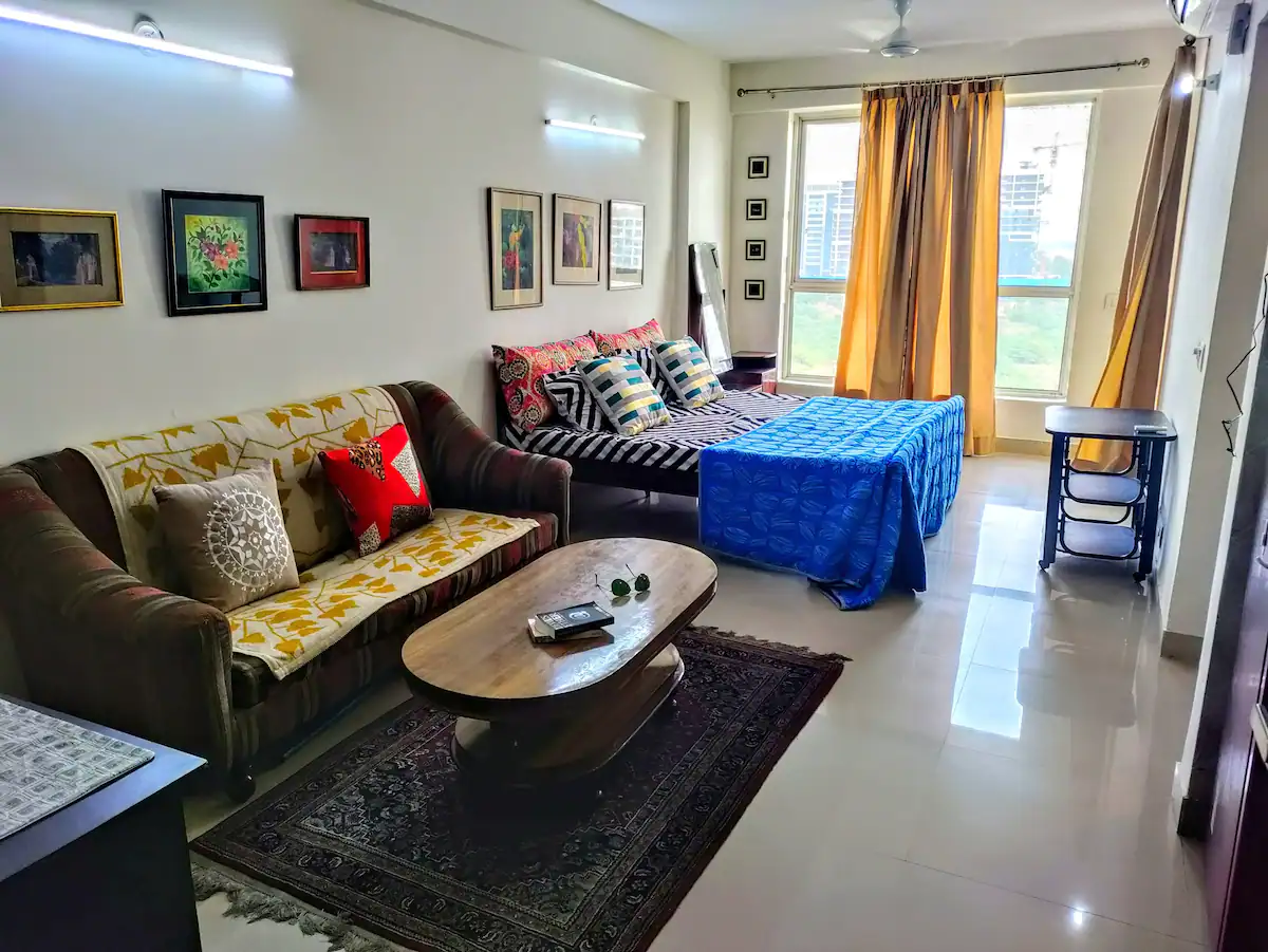 Independent Studio Apt near Expo Mart