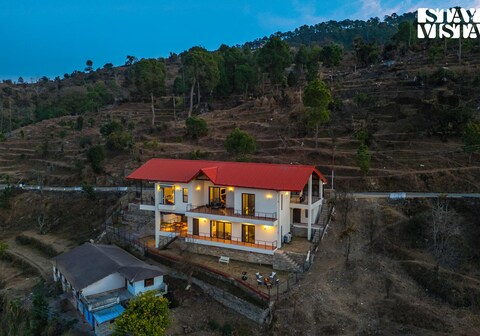 StayVista at Amulyam villa