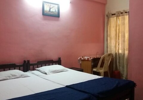 CLASSIC TOURIST HOME