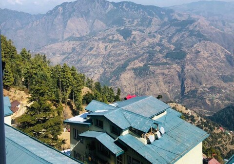 HomestayDaddy | Asharfi 2 BHK Home