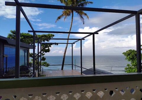 Pupa Homestay, Varkala Cliff (sea-view terrace)