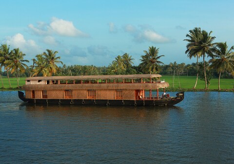 Riverine Cruises