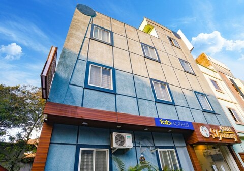 FabHotel Shivay