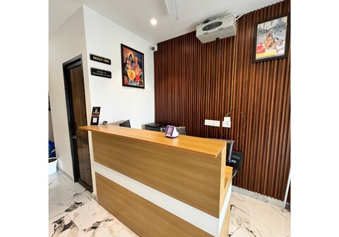 COZY INN ROOMS-200 Ft Road