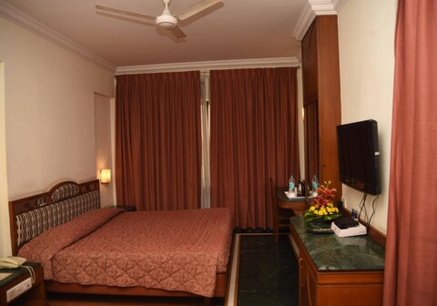Hotel Maurya