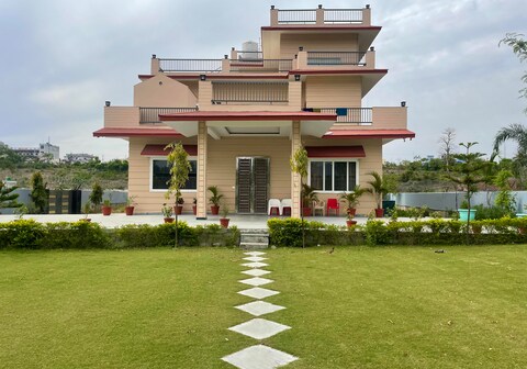 Aayan Retreat By Ganga Kripa