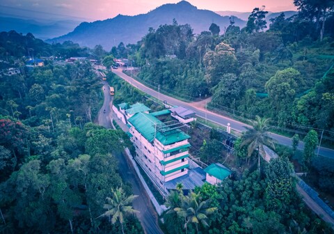 Purna Reviera Munnar