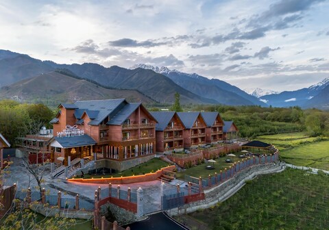 Mountnoor Sarovar Premiere Pahalgam