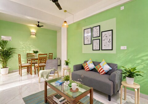 CalanguteBaga2BHK/Pool/Beach/Parking/Kitchen/