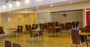HOTEL COMFORT INN, Banda HOTEL COMFORT INN, Banda