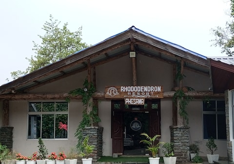 Rhododendron resort, phesama