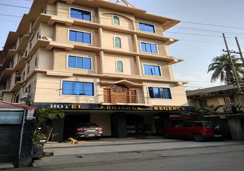 Hotel Abhishek Regency