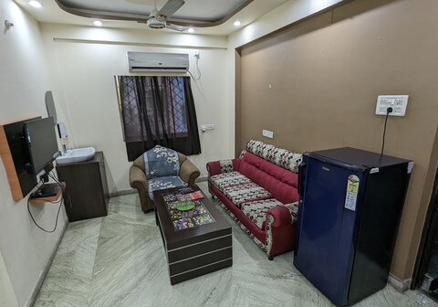 2BHK PR Service Apartments in South Kolkata