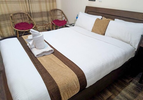 HOTEL 11 THAMEL