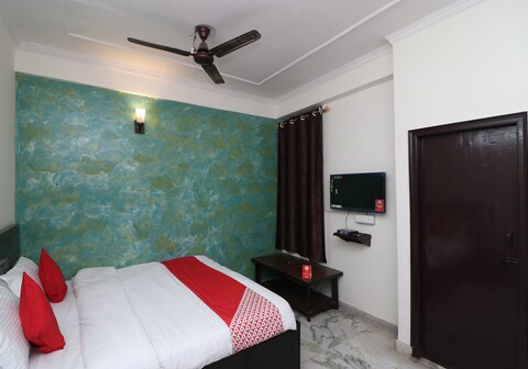 Hotel O Delta Square