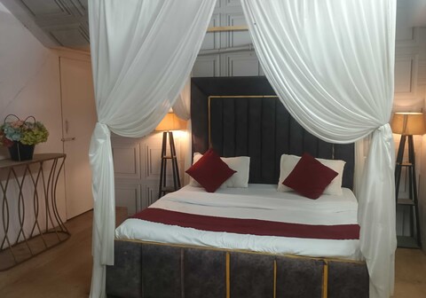Hotel O Lavish