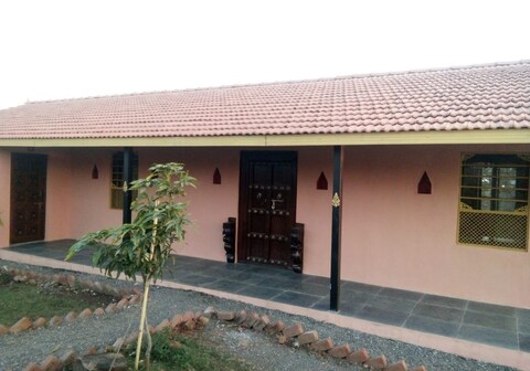 Hotel Mohale Wada (Ramshej Fort)