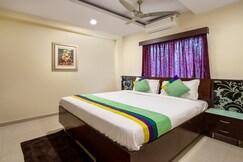 Treebo Marina Grand, Railway station, Visakhapatnam Treebo Marina Grand, Railway station, Visakhapatnam