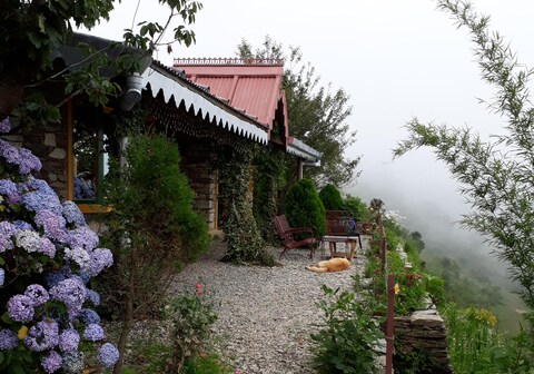 The Oak Trails Eco Lodge