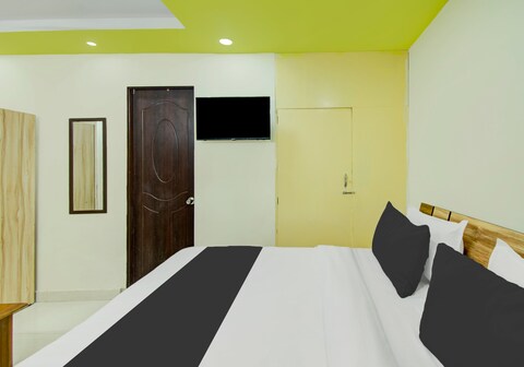 OYO 824885 pink home stay