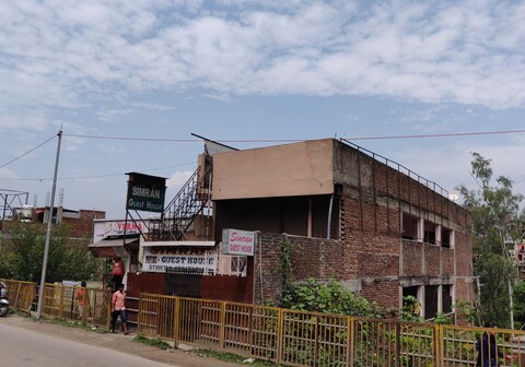 Simran Guest House