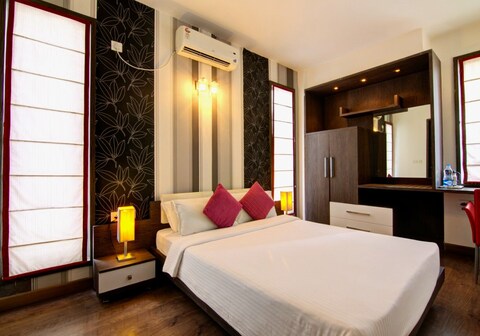 Pearl Smith | Serviced Apartment