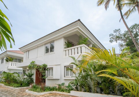 ELIVAAS Villa Aarna | 3 BHK Villa Near Ozran Beach with Pvt Pool