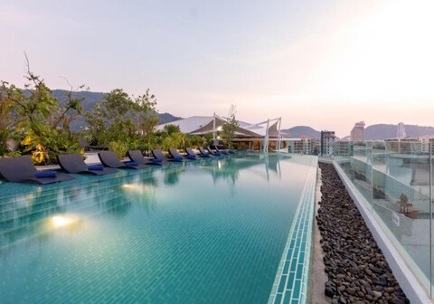 Journeyhub Phuket Patong