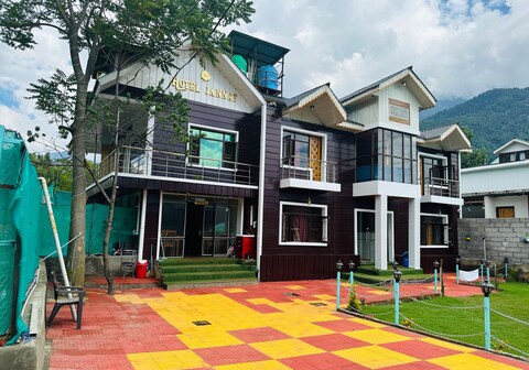 Hotel Jannat (Centrally Heated)