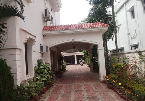 Rosewood Villa Home Stay