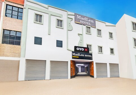 Super Hotel O Madlen