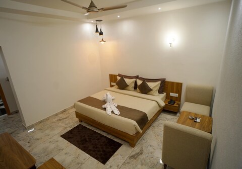 Serenity By The Ganges