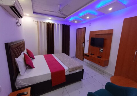 Seraj Heights