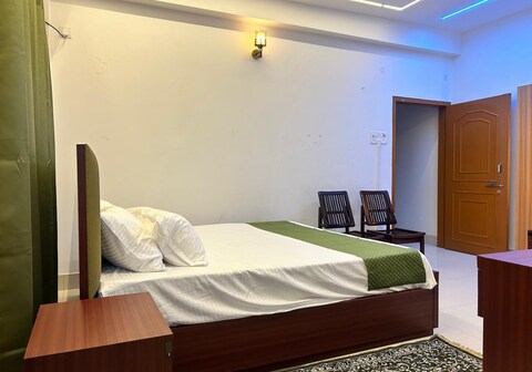 V & Q Homestay