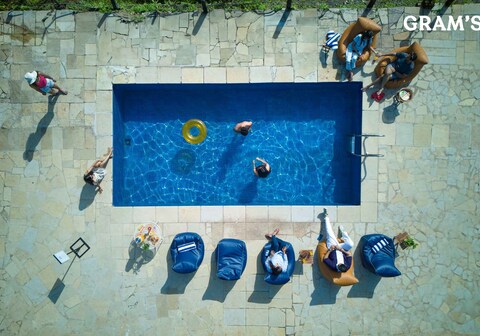 StayVista | Shivom Pool Villa 4