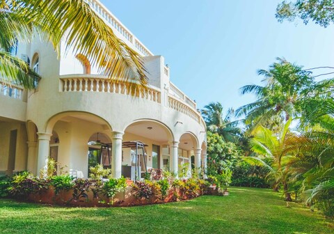 SaffronStays La Casa Maestro