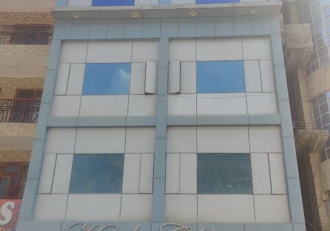 Chirag Hotel & Restaurant
