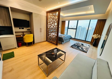 Luxurious suite with city view