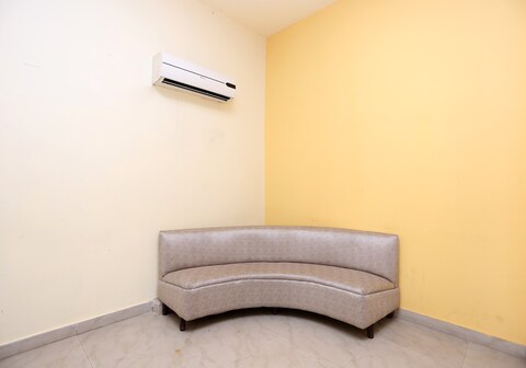 Collection O Church View Near St. Thomas's Church