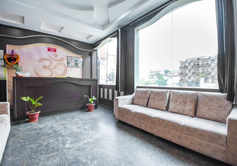 Hotel O Pearl Motichur Railway station