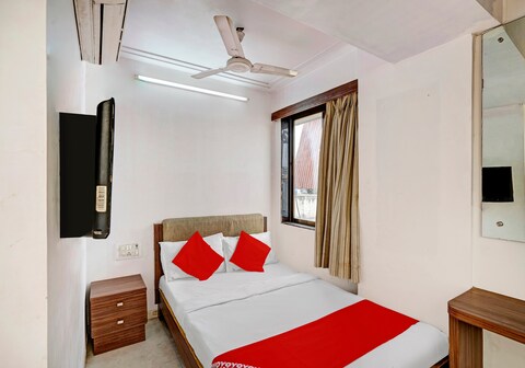 Hotel O Delight Inn Near Andheri Railway Station
